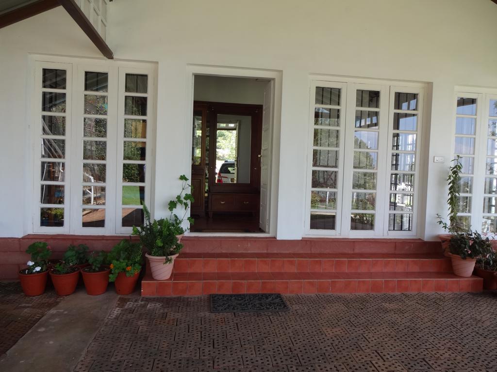 Irinjalakuda House Appartement Ooty Buitenkant foto