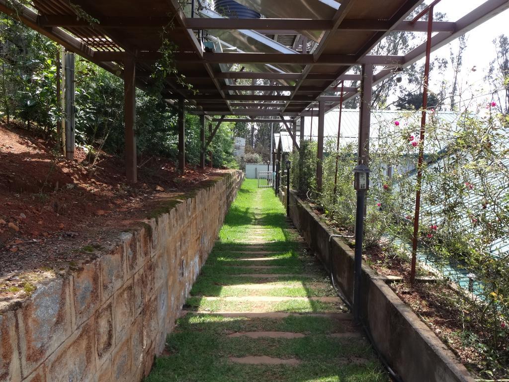 Irinjalakuda House Appartement Ooty Buitenkant foto